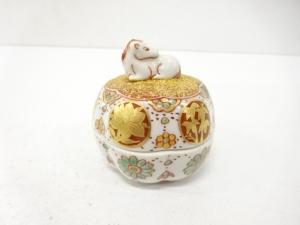 高野昭阿弥造　金彩色絵　午　香合